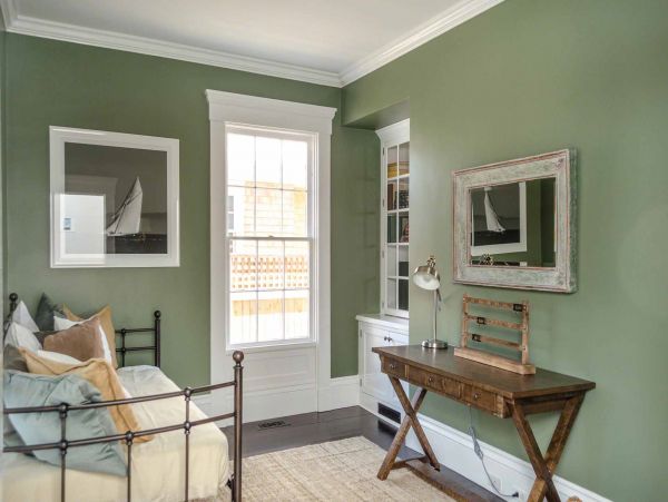 Cape Cod Home 994470