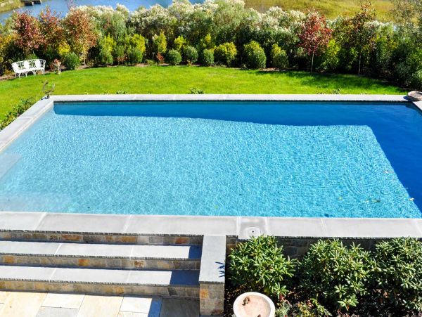 Cape Cod Home 994474
