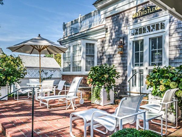 Cape Cod Home 994476