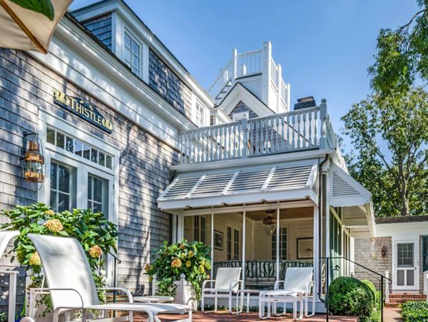 Cape Cod Home 994476