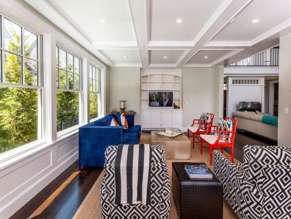 Cape Cod Home 994477