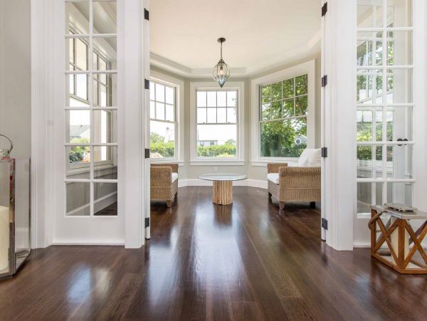 Cape Cod Home 994477