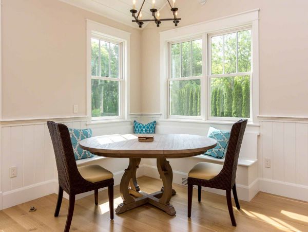 Cape Cod Home 994478