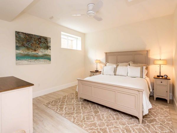 Cape Cod Home 994478
