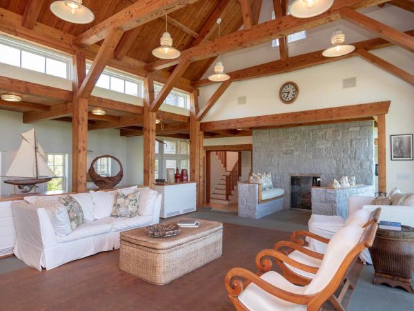 Cape Cod Home 994479