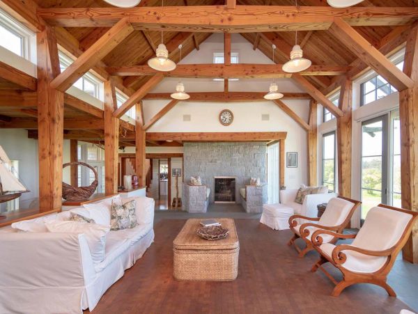 Cape Cod Home 994479