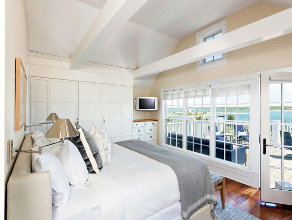 Cape Cod Home 994480