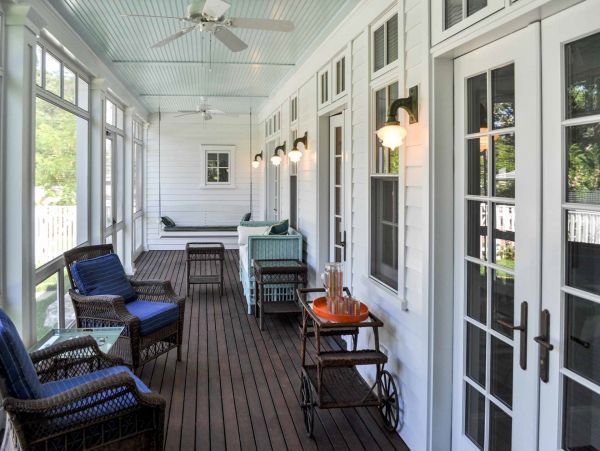 Cape Cod Home 994481