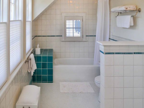 Cape Cod Home 994481