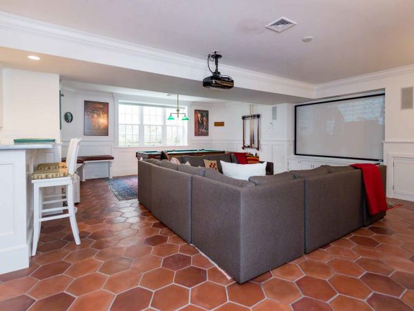 Cape Cod Home 994481