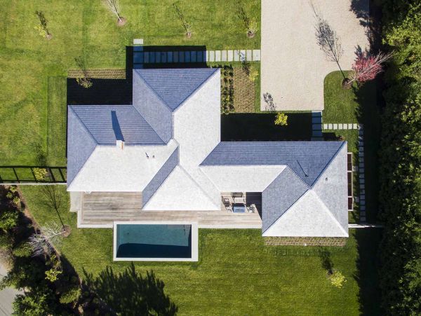 Cape Cod Home 994483