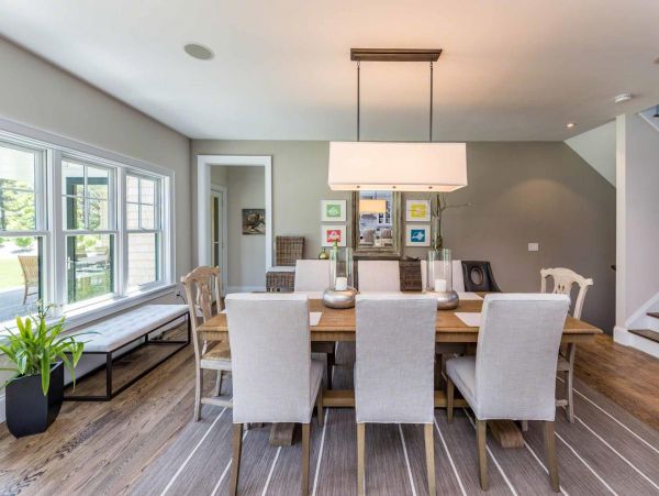 Cape Cod Home 994484