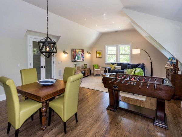 Cape Cod Home 994484