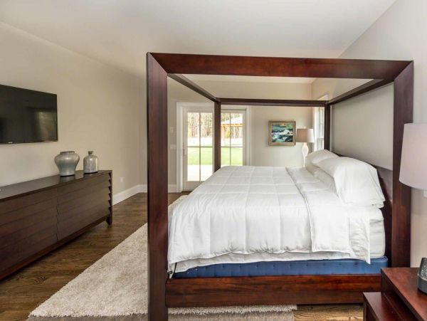 Cape Cod Home 994484