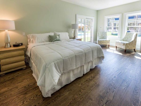 Cape Cod Home 994484