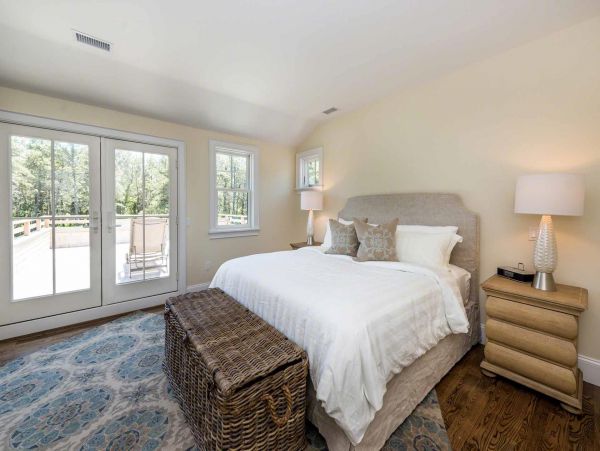 Cape Cod Home 994484