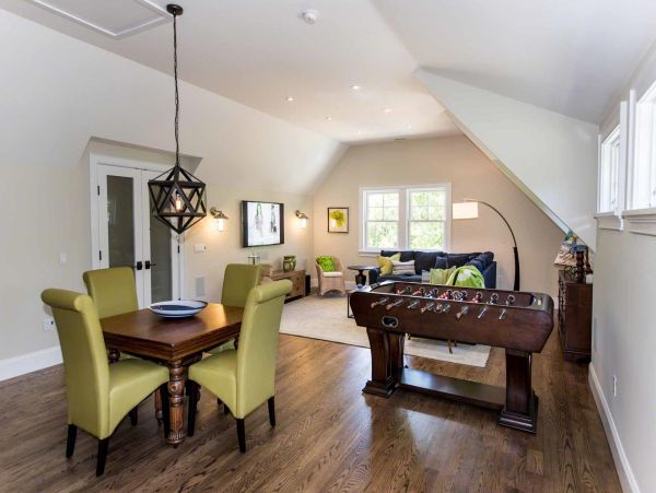 Cape Cod Home 994484