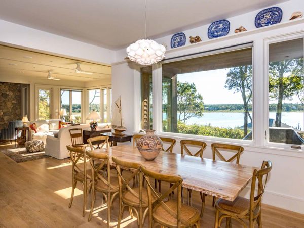 Cape Cod Home 994485