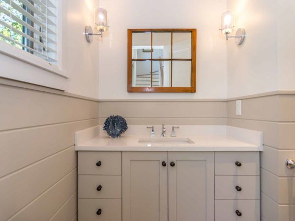 Cape Cod Home 994485