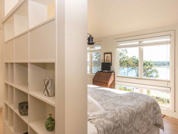 Cape Cod Home 994485