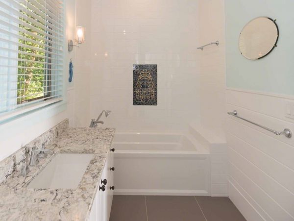 Cape Cod Home 994485