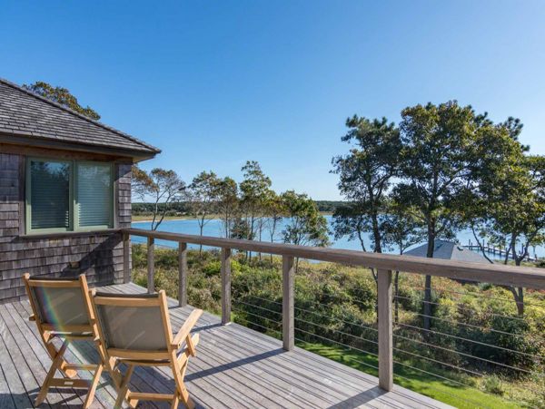 Cape Cod Home 994485