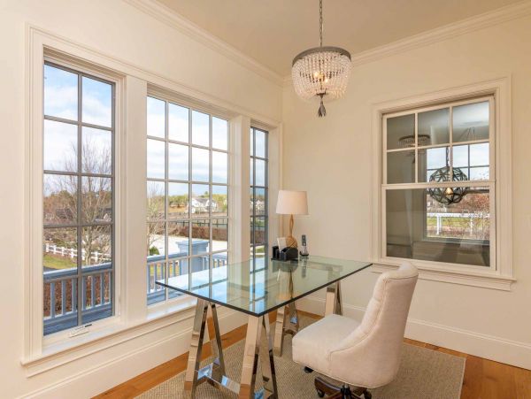 Cape Cod Home 994486