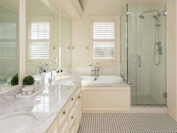 Cape Cod Home 994486