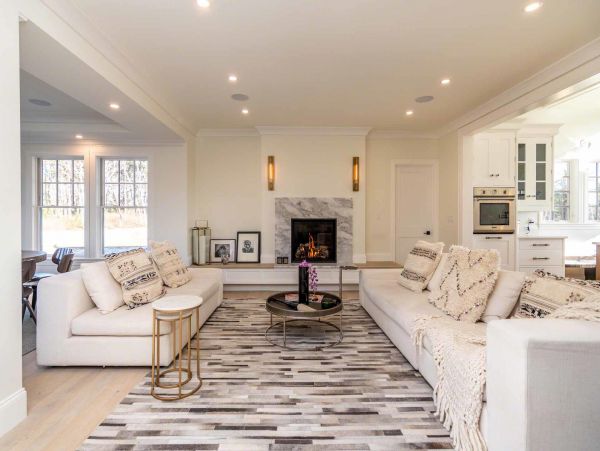 Cape Cod Home 994487