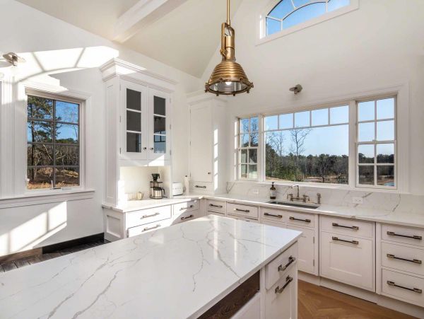 Cape Cod Home 994487