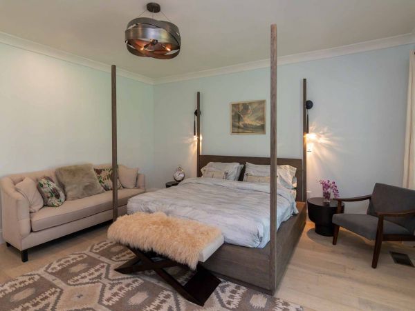 Cape Cod Home 994487