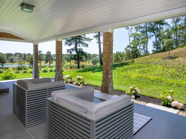 Cape Cod Home 994487