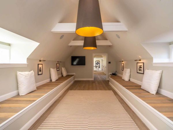 Cape Cod Home 994487