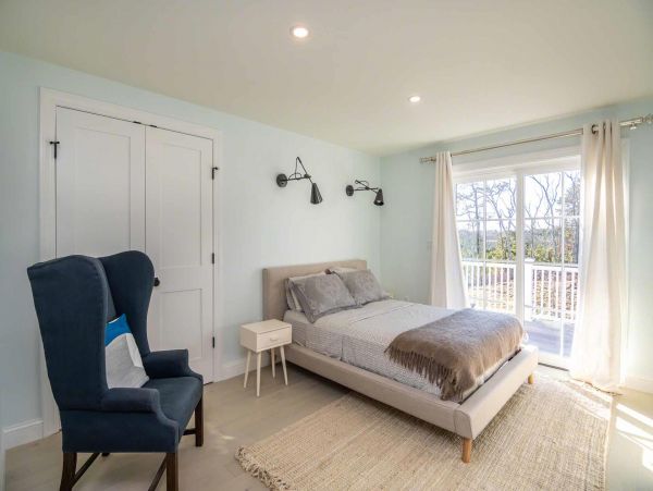 Cape Cod Home 994487