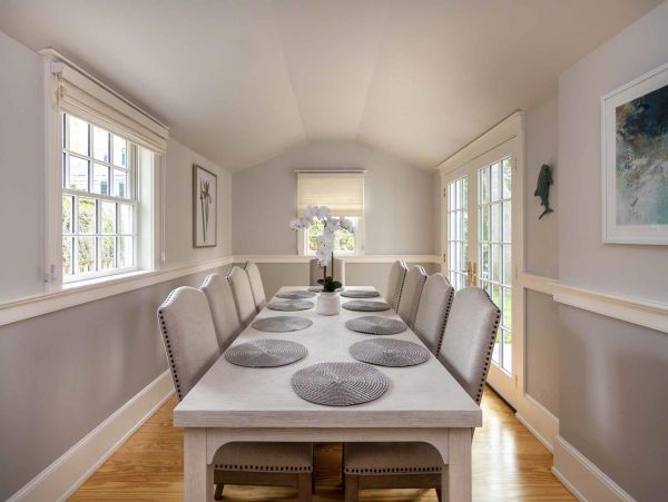 Cape Cod Home 994488
