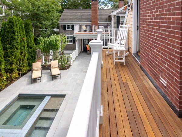 Cape Cod Home 994488