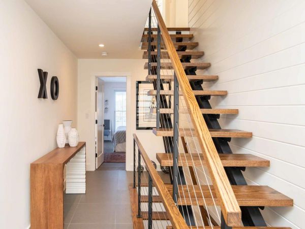 Cape Cod Home 994489