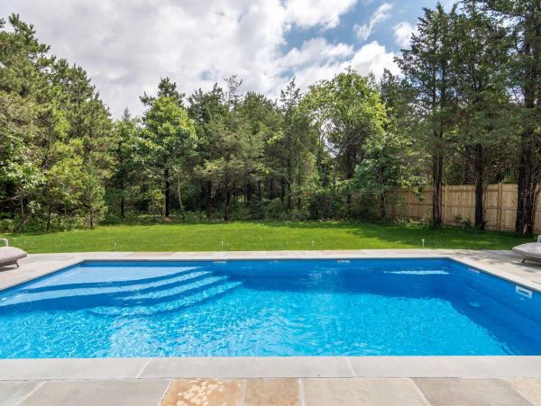 Cape Cod Home 994490