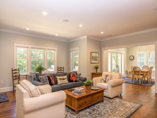Cape Cod Home 994490