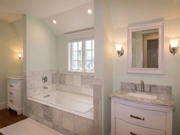 Cape Cod Home 994490