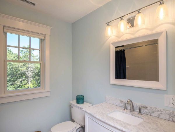 Cape Cod Home 994490