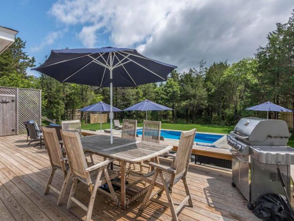 Cape Cod Home 994490
