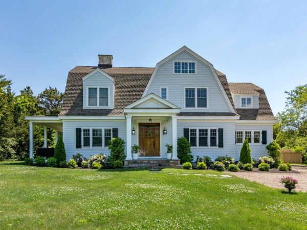 Cape Cod Home 994490