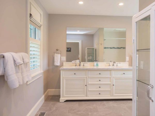 Cape Cod Home 994491