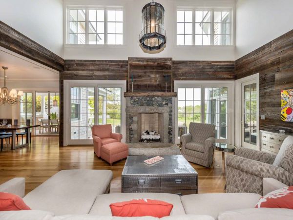 Cape Cod Home 994492