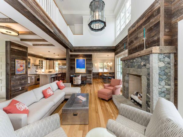 Cape Cod Home 994492