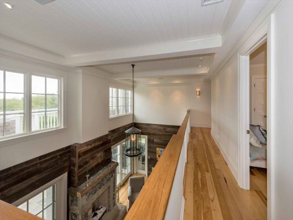 Cape Cod Home 994492