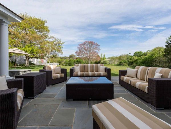 Cape Cod Home 994492