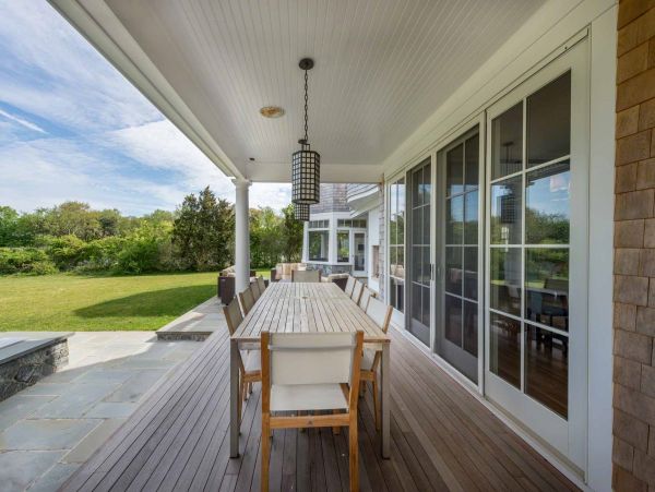 Cape Cod Home 994492