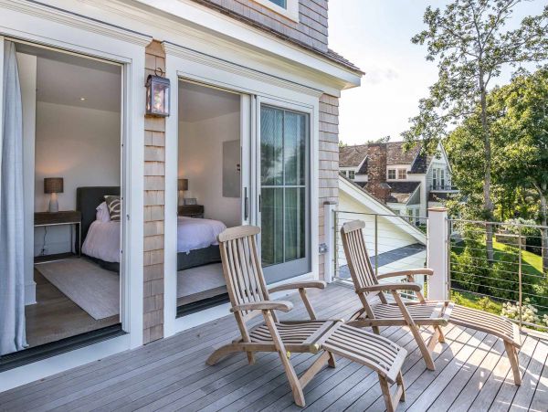 Cape Cod Home 994496